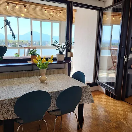 Beautiful In The Nicest Part Of Town Appartement *
