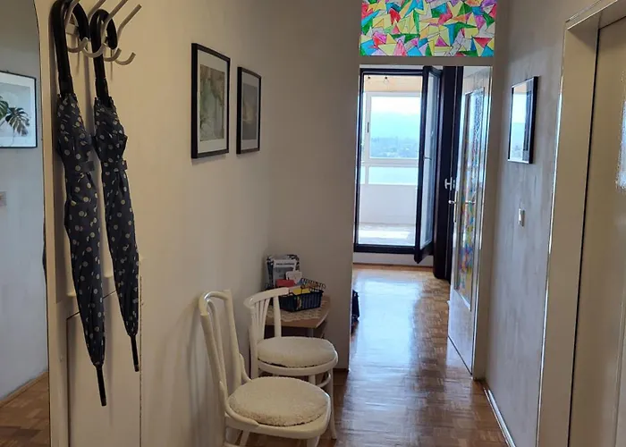 Apartment Beautiful In The Nicest Part Of Town